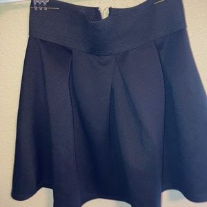Black Folded Skirt - Rue 21